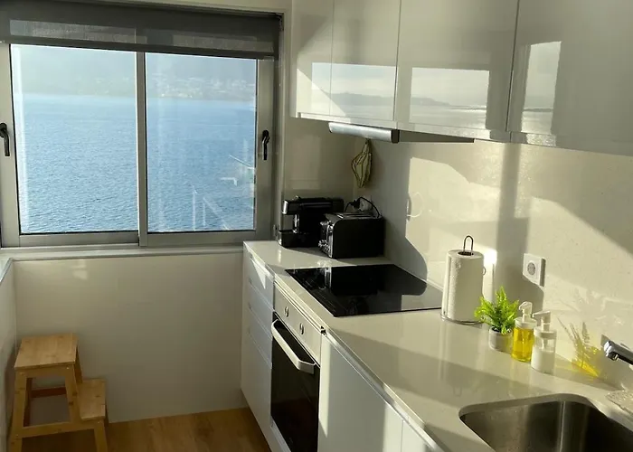 Blue Blue Blue Caminha